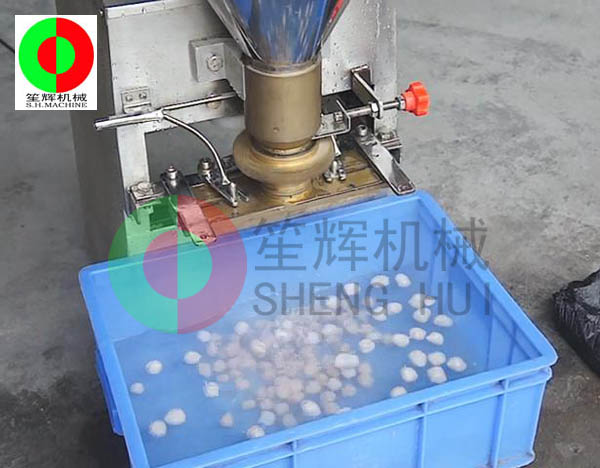 肉丸成型機