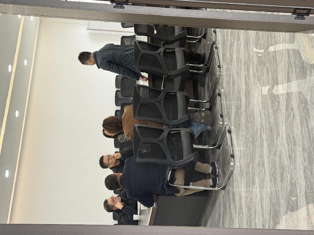 共話(huà)合作，共謀發(fā)展——山東客戶(hù)蒞臨我司車(chē)間參觀(guān)考察